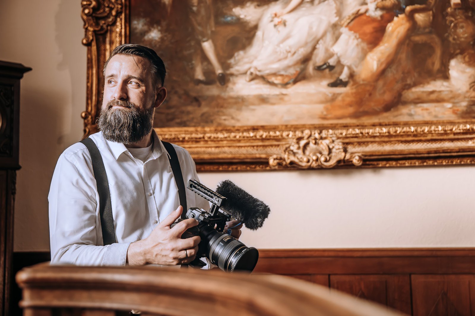 Michael Milbert mit seiner Kamera