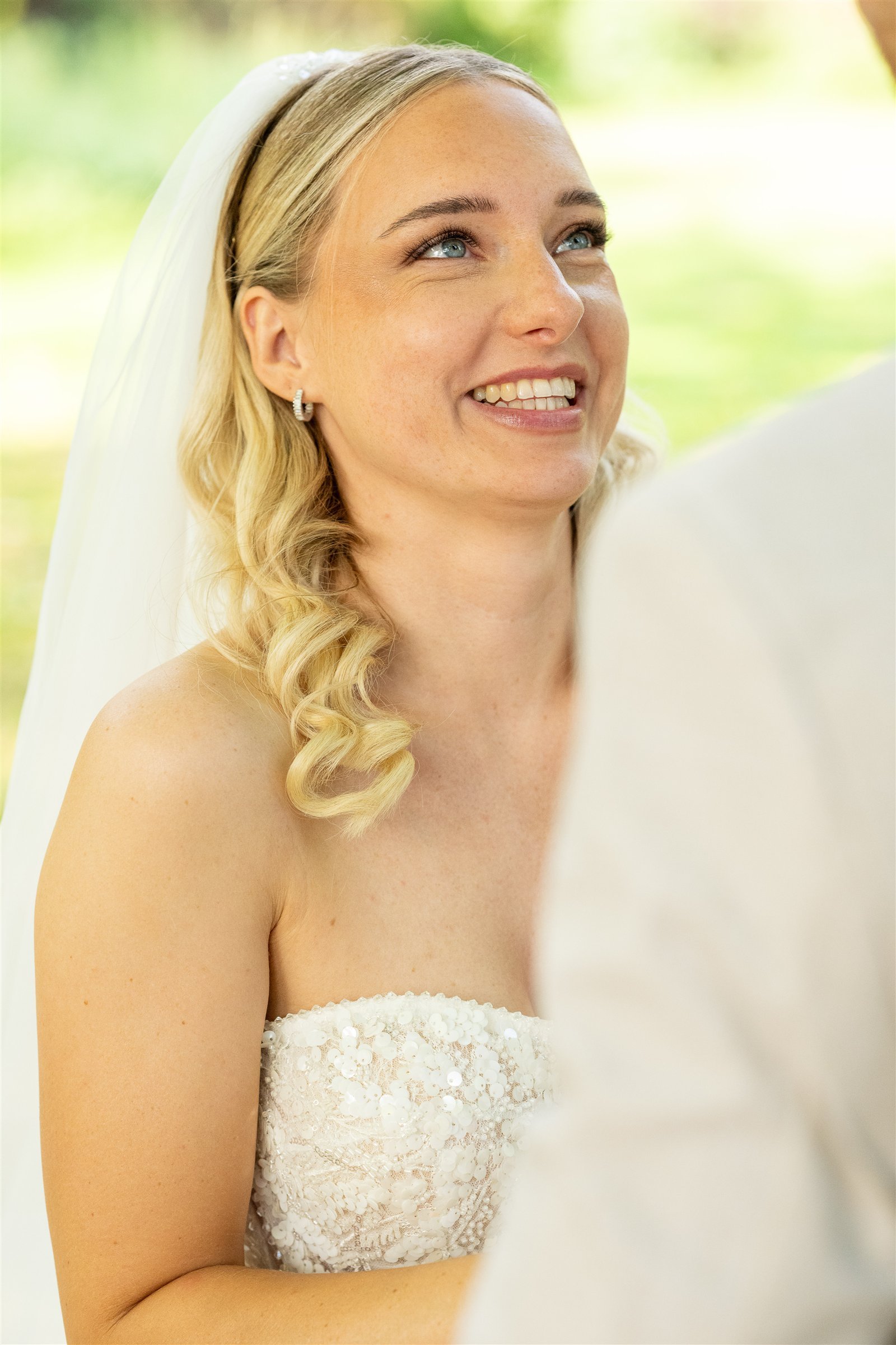 Porträt von Annika im weichen Licht